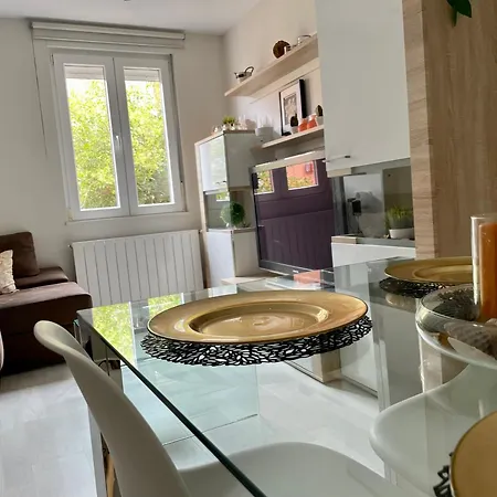 Apartamento Centrico Y Tranquilo Con Garaje Incluido
