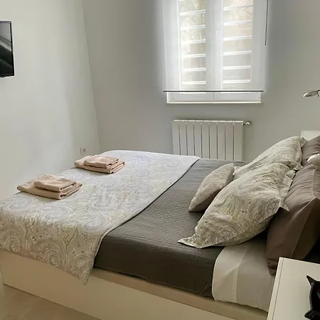 Apartamento Centrico Y Tranquilo Con Garaje Incluido 아파트