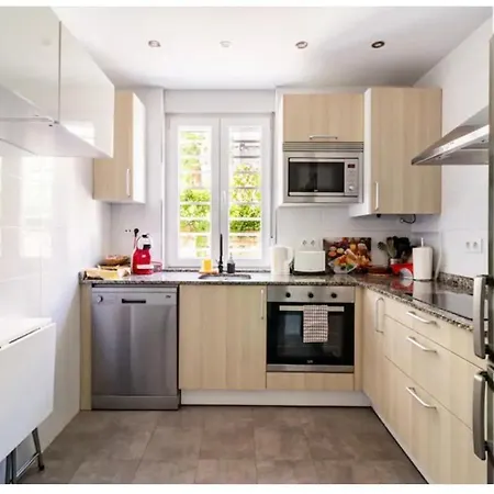 Apartamento Centrico Y Tranquilo Con Garaje Incluido 아파트 *